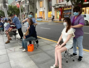 上海街头按摩兴起：灵活就业新选择